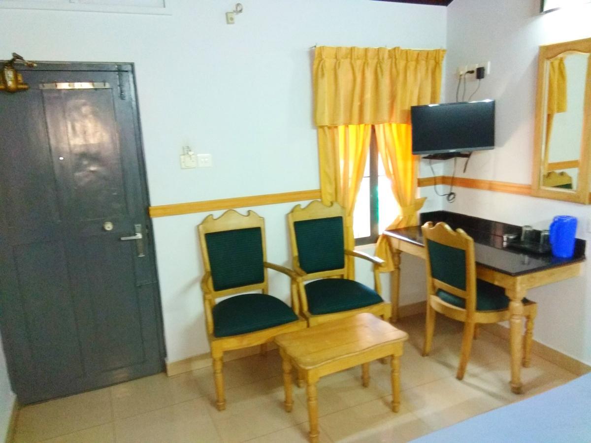 Hotel Maple Regency Kochi Εξωτερικό φωτογραφία