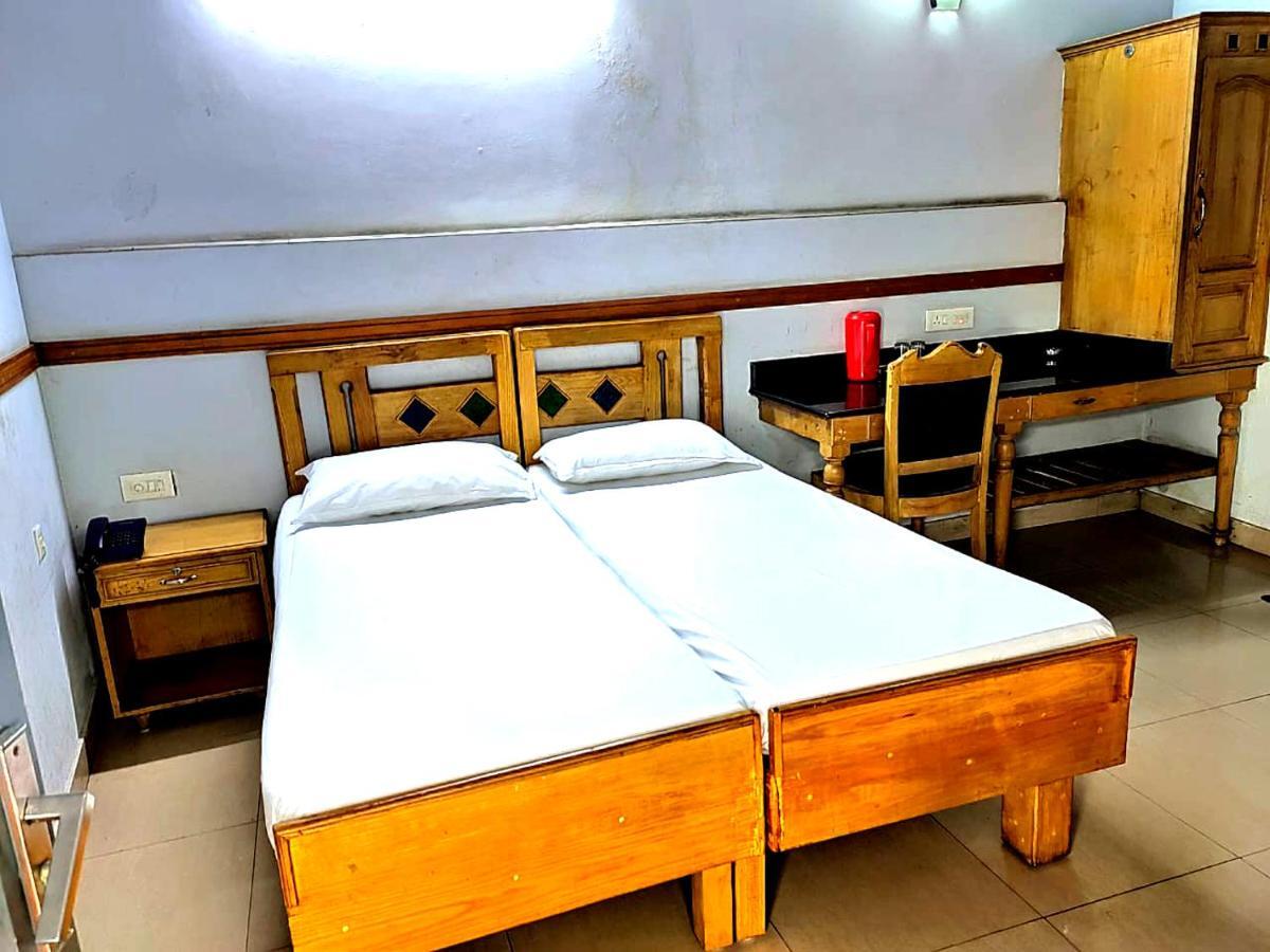 Hotel Maple Regency Kochi Εξωτερικό φωτογραφία