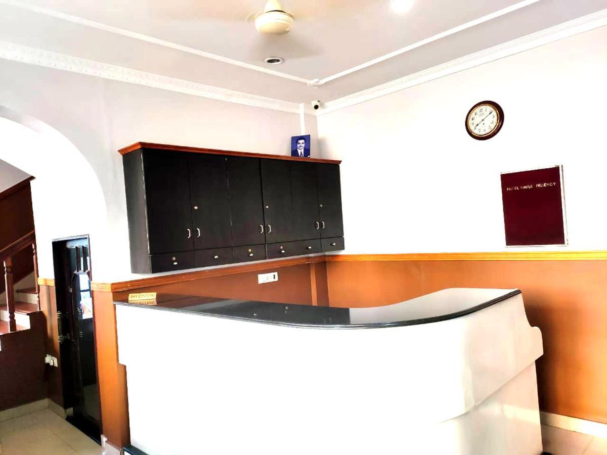 Hotel Maple Regency Kochi Εξωτερικό φωτογραφία